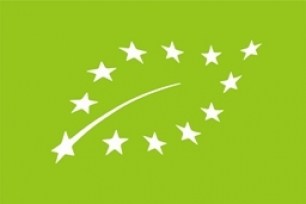 Sello ecológico común para todos los países europeos: 12 estrellas blancas con forma de hoja sobre fondo verde.