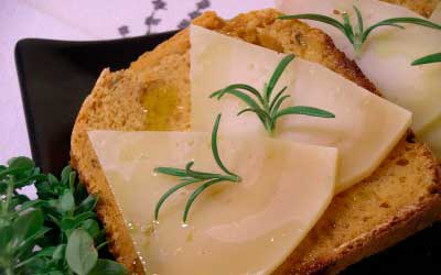 Pan de tomate