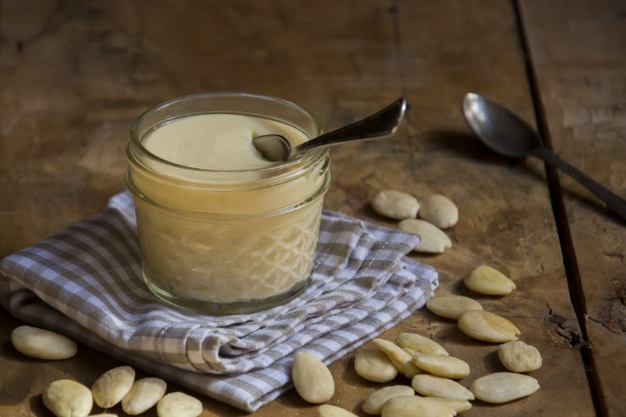 Yogur bifidus de almendras - probiótico vegano saludable