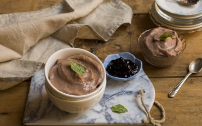 Helado cremoso de plátano, aguacate y paraguayo