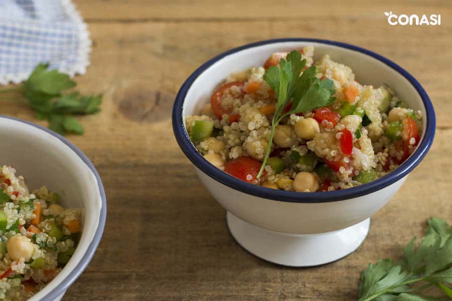 Ensalada quinoa y garbanzos