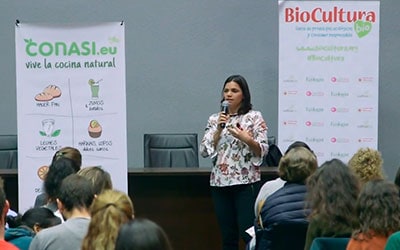 "Probióticos, prebióticos y simbióticos": Conferencia Dra. Odile Fernández