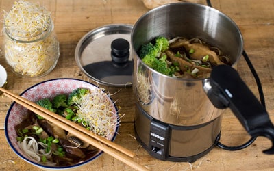 Ramen vegetariano con brócoli y shiitake