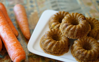 Rosquillas de zanahoria y avellanas