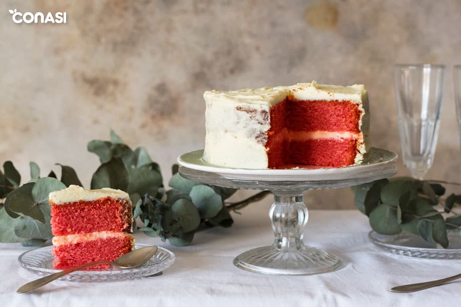 Tarta Red Velvet. Receta de la tarta terciopelo rojo americana paso a paso