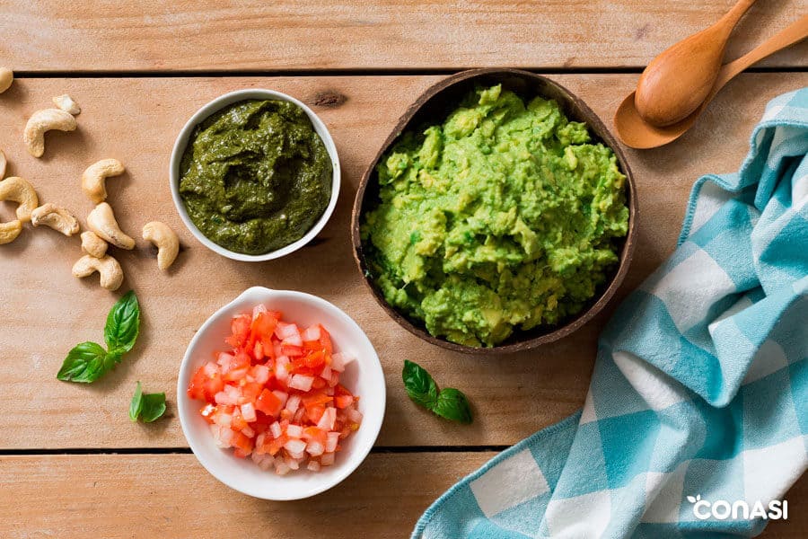 Pesto de moringa y guacamole