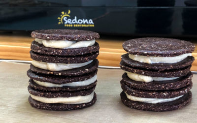 Galletas Raw Oreo con relleno de anacardos