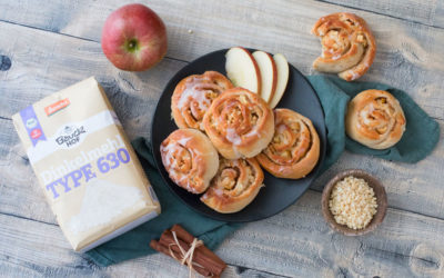 Bollos de canela con glaseado de limón (Cinnamon Rolls)