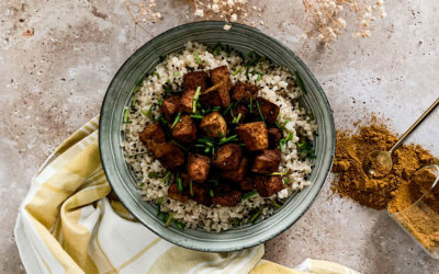 Cómo marinar tofu: combinaciones y recetas