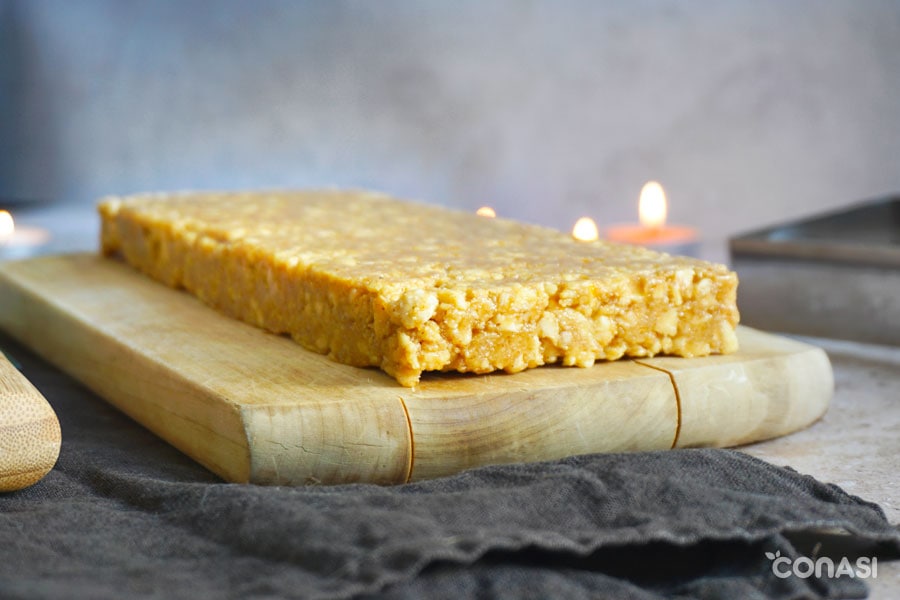 turrón de jijona con almendras a trozos más grandes